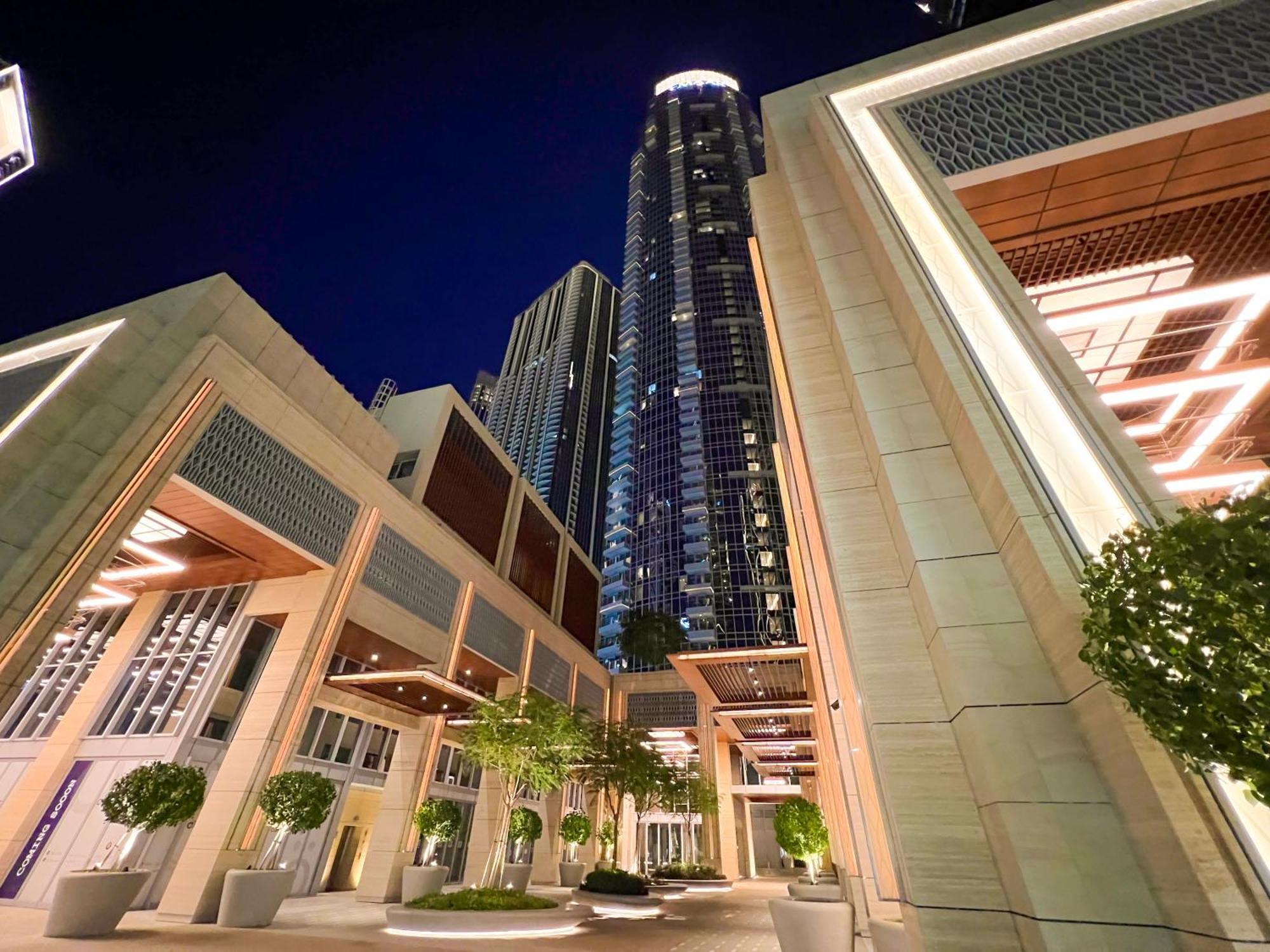 Downtown Luxury - Stunning Burj Khalifa & Sea View - 5 Minutes Walk To Dubai Mall Exterior foto